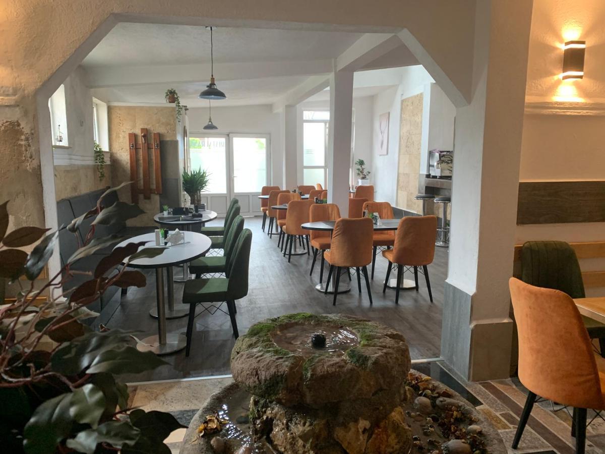 Apartmani & Restoran -S O K O- Sjenica Exteriér fotografie