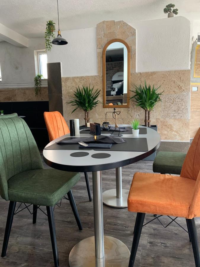 Apartmani & Restoran -S O K O- Sjenica Exteriér fotografie