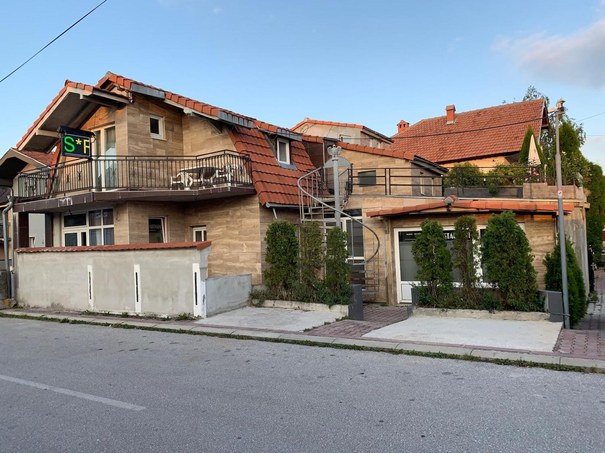 Apartmani & Restoran -S O K O- Sjenica Exteriér fotografie