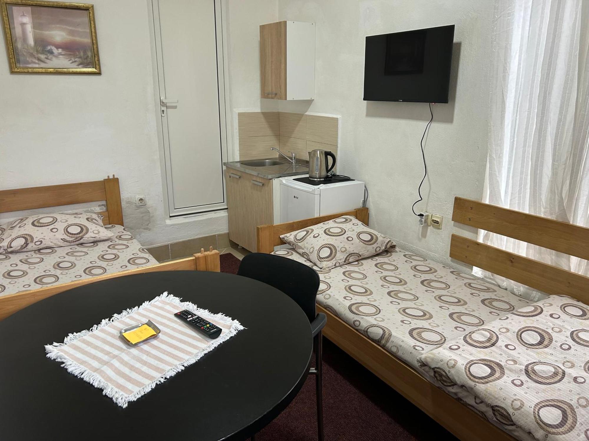 Apartmani & Restoran -S O K O- Sjenica Exteriér fotografie